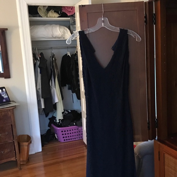 Alice & olivia navy lace gown size 0 - Picture 4 of 4